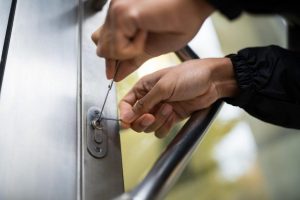 commercial door lock picking
